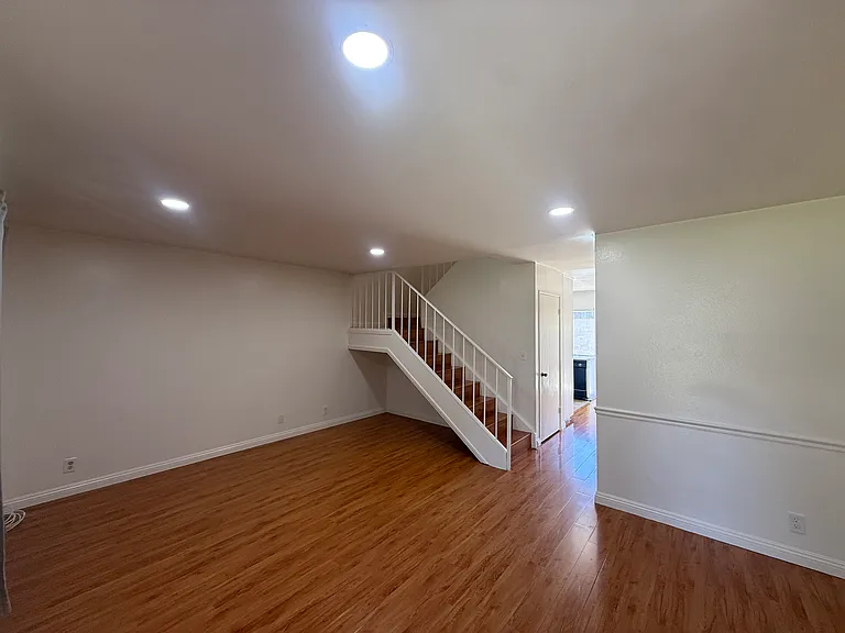 7061 Fulton Way — Photo 2
