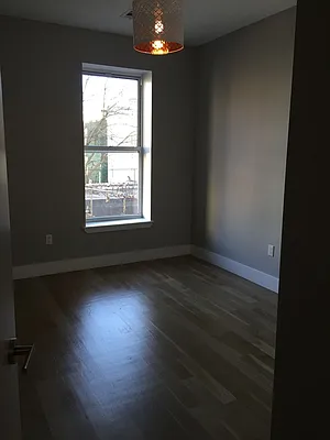 Rented by Evergreen Apartments BK | media 28