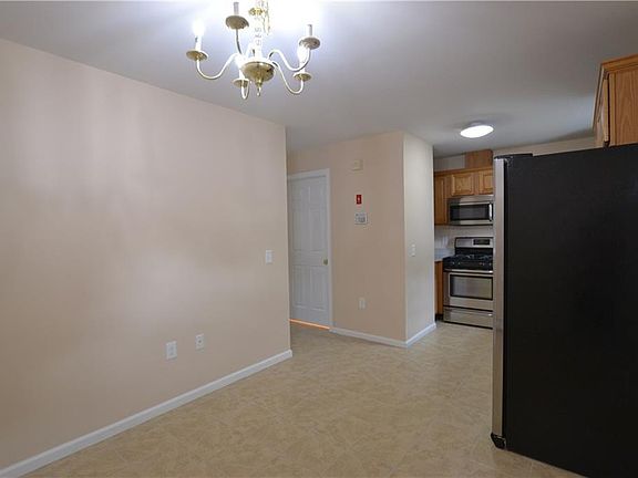 5th image of 11 Newcomb St #C