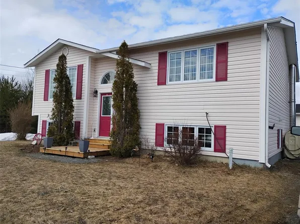 2 Memorial Drive, Badger, NL A0H1A0