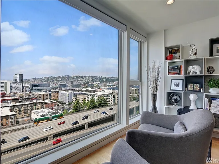 400 Melrose Ave E #506 — Photo 17