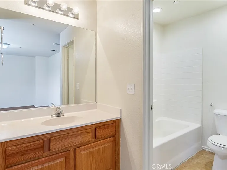 1555 Orange Ave #404 — Photo 13