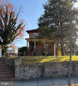121 Raleigh St SE, Washington, DC, 20032