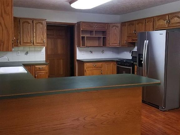 4th image of 5519 Deer Run Dr SW