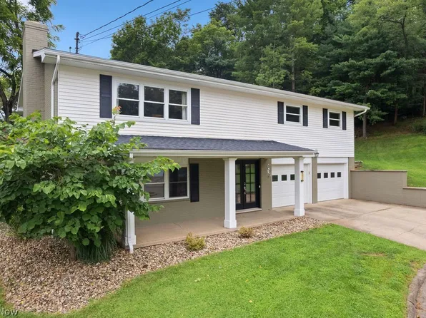 4611 Carole Dr, Vienna, WV 26105