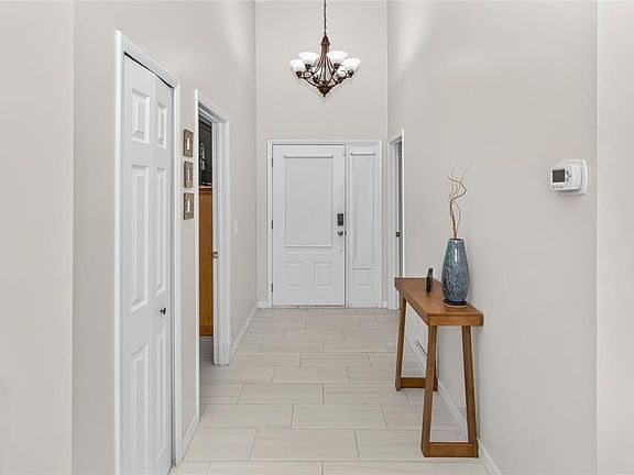 3rd image of 20720 MARLIN STREET