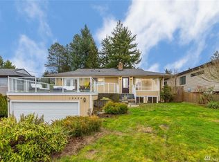 18424 4th Ave SW, Normandy Park, WA 98166
