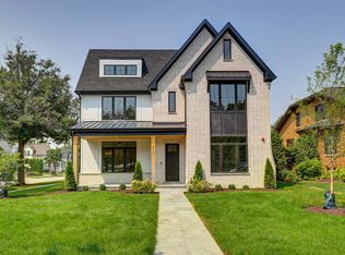 300 Meacham Ave, Park Ridge, IL 60068