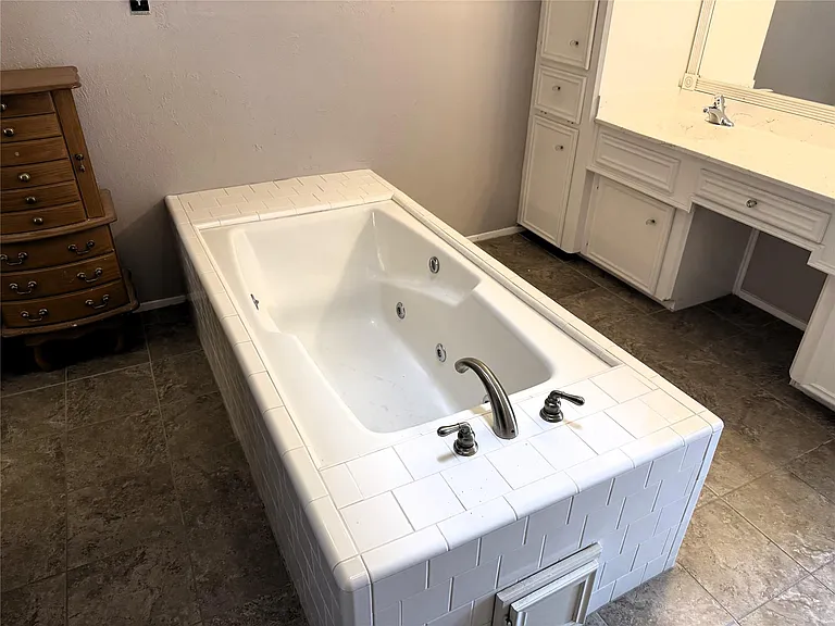 62 Evanston St #2/5 — Photo 14