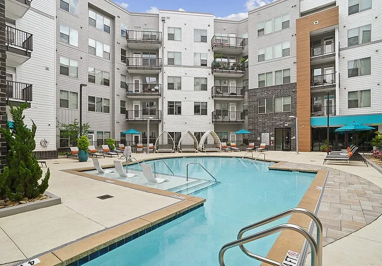 Link Apartments Montford — Photo 30