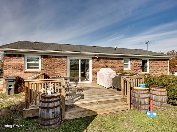 3rd image of 2997 Old Nazareth Rd