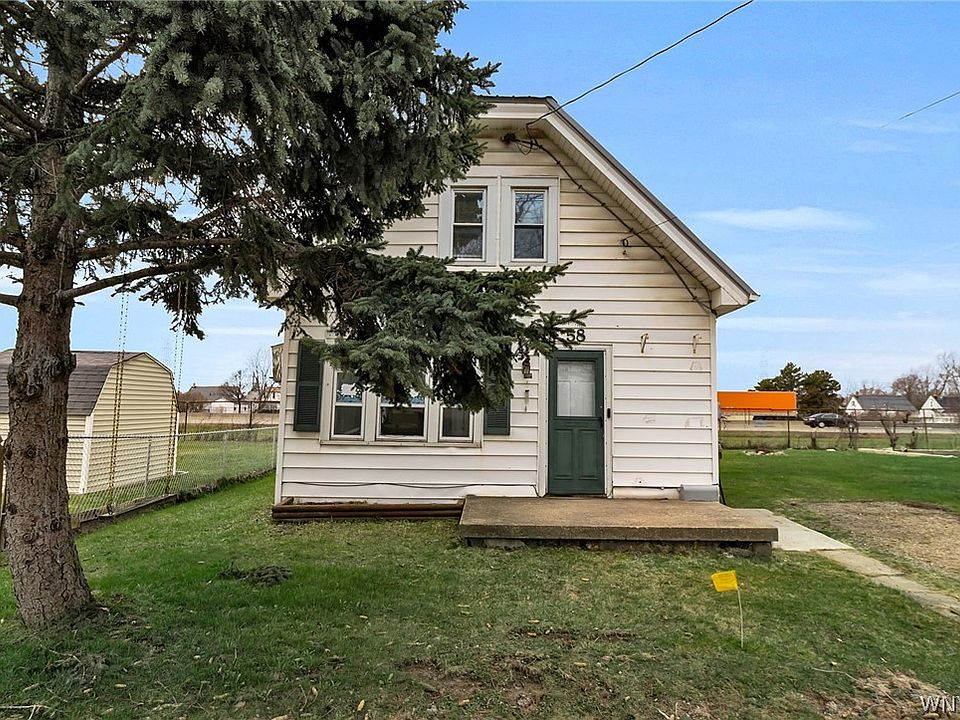 1st image of 58 Pinehurst Ave