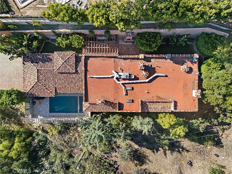 1316 Beverly Grove Pl — Photo 48