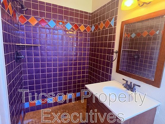 4th image of 502 E University Blvd #3