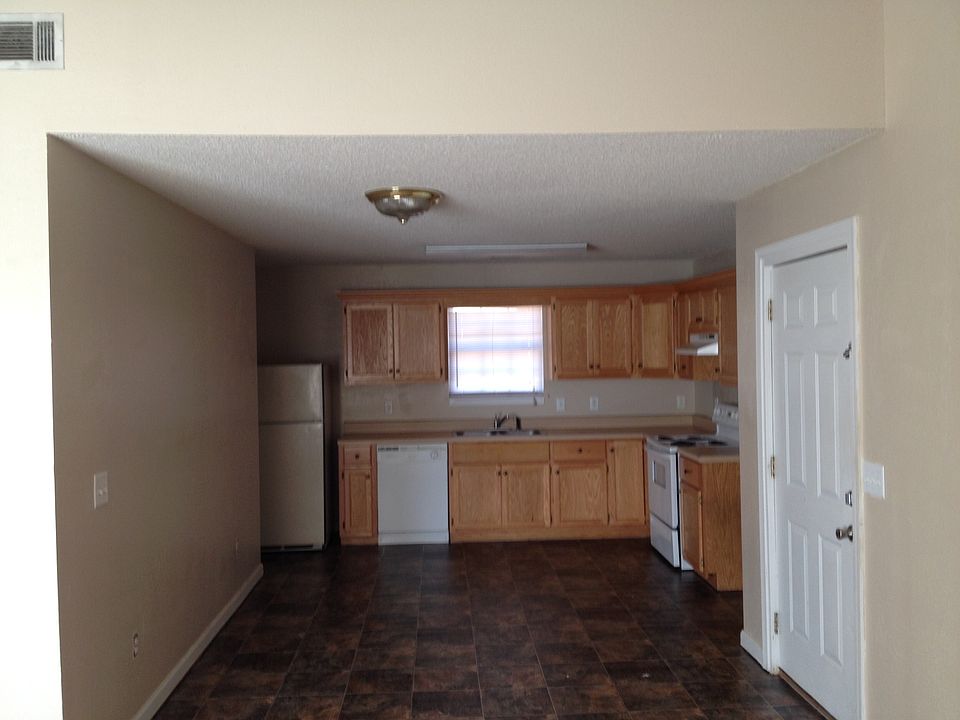 eat in kitchen