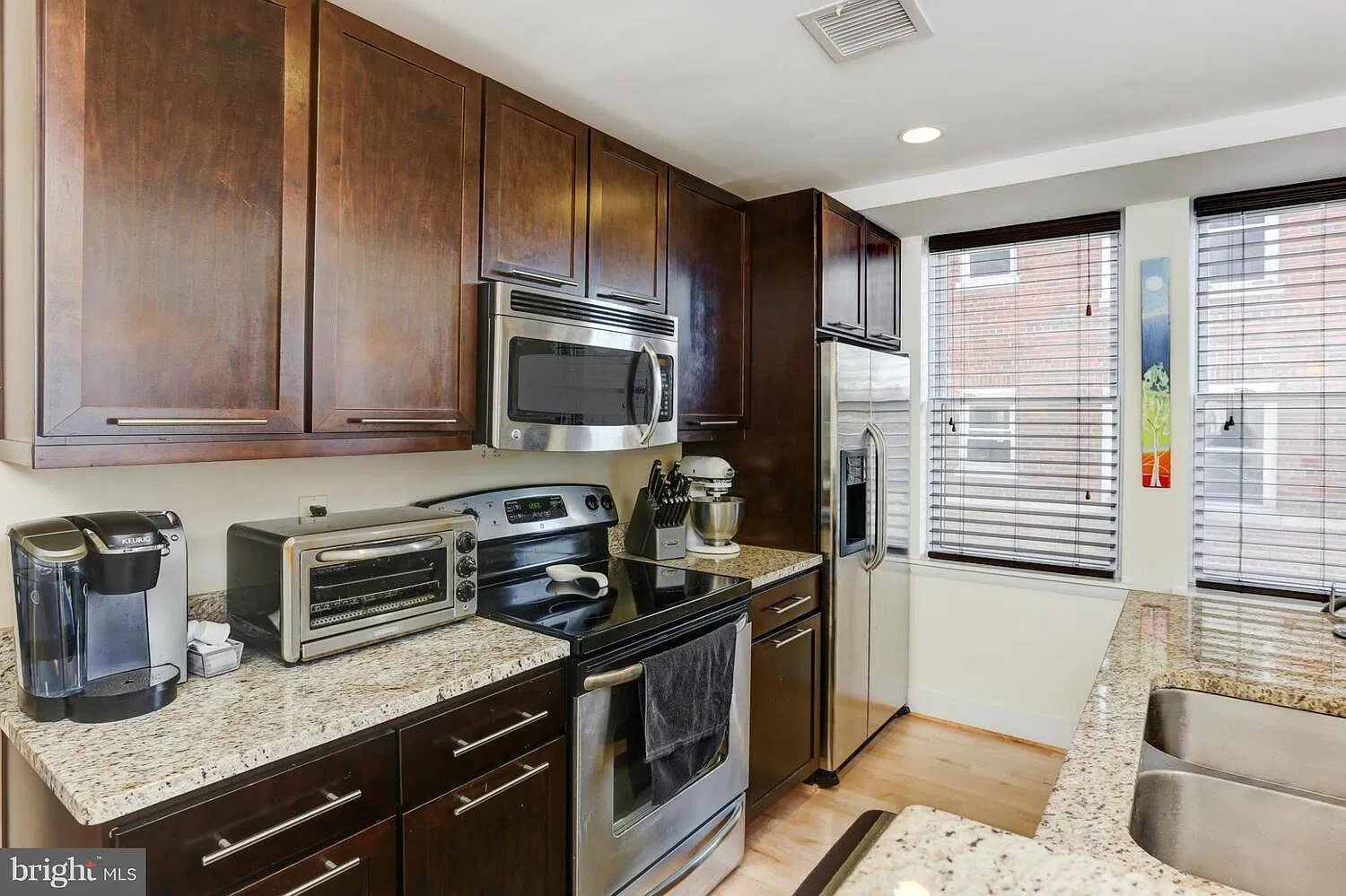 1 bed, 658 sqft, $2,200 — Photo 3