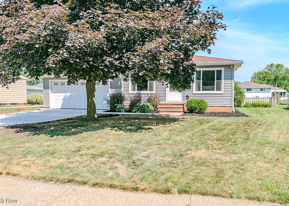 1st image of 34633 Glen Dr
