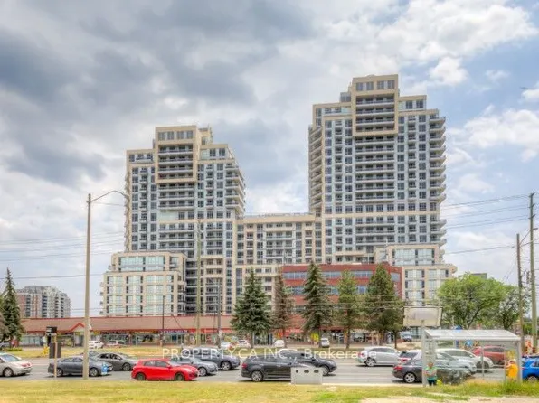 9201 Yonge St, Richmond Hill, ON