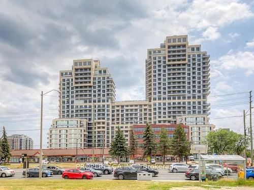 9201 Yonge St Photo 1