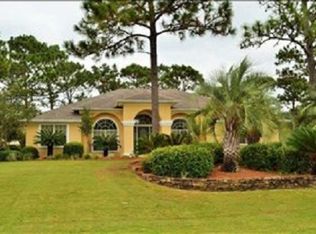 2556 Cove Rd, Navarre, FL 32566