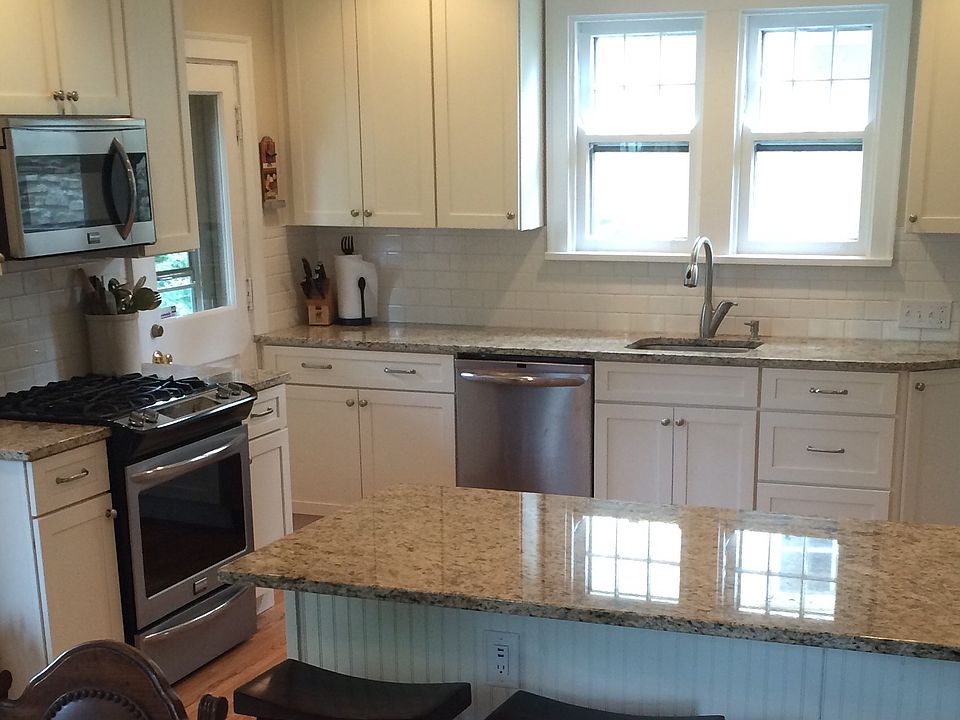 1st image of 1323 Herlin Pl