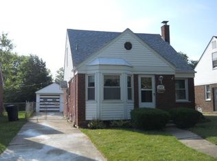 11434 Balfour Rd, Grosse Pointe, MI 48224