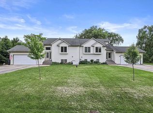 1023-1025 Lochtyn Rdg, Wales, WI 53183