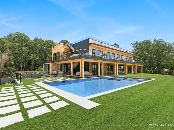 15 N Neck Ln, Montauk, NY 11954