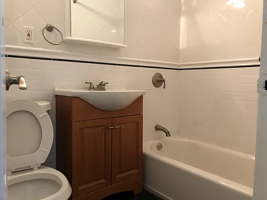 Rented by One New York Realty Inc | media 11