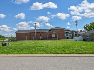 8523 Pebble Creek Dr, Newburgh, IN 47630