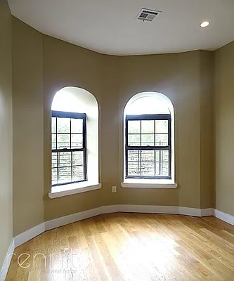 Rented by Rennit Inc. | media 40