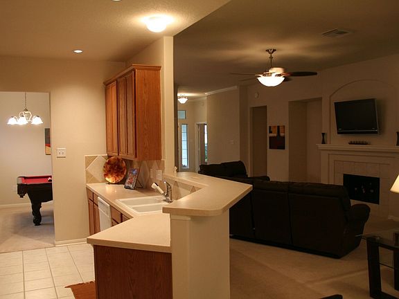 Large, airy and open floorplan - Great for entertaining!