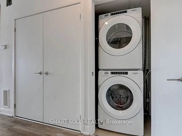 2100 Bridletowne Cir #306 — Photo 12