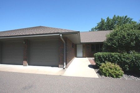 1st image of 207 Summit Park Dr