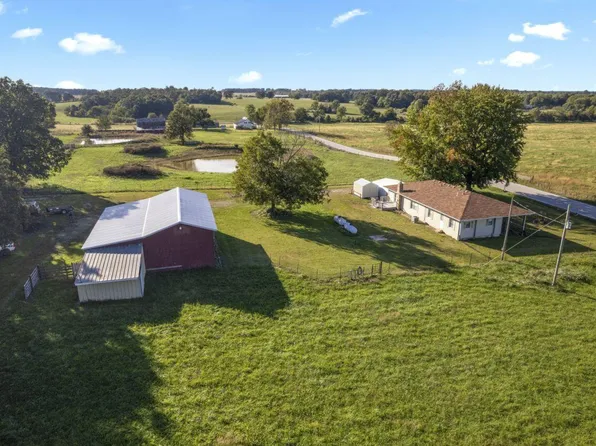 14562 W Farm Rd 128, Ash Grove, MO 65604