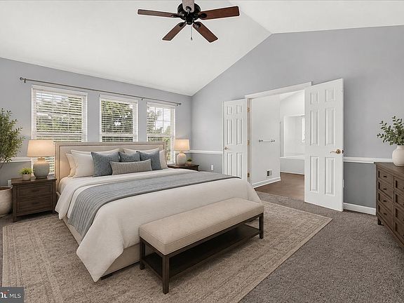 5th image of 11201 Yardley Ct
