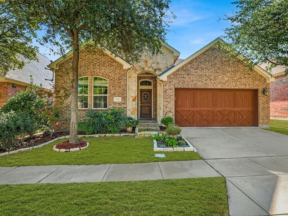 1st image of 410 Plumwood Way