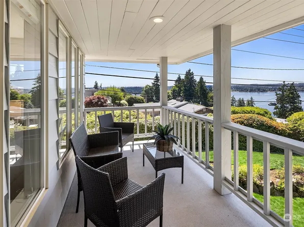 3062 70th Avenue SE, Mercer Island, WA 98040