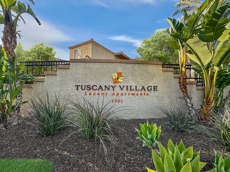 Tuscany Village — Photo 37