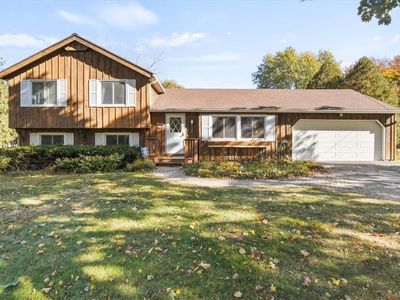 568 Drake Rd, Hamlin, NY, 14464