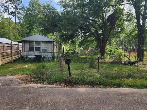 25670 W Spruce St, Lacombe, LA 70445