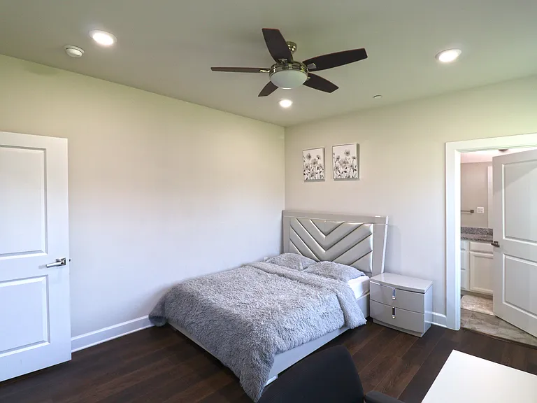 1040 Stepping Pl — Photo 39