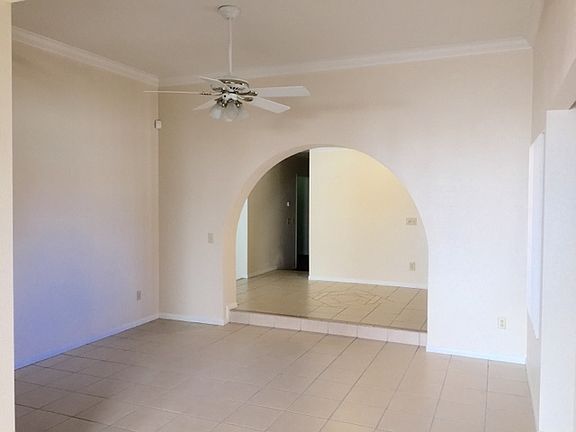 4th image of 228 Eagleview Pl