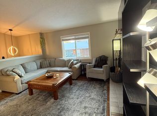 8020 Medellin Cir #B, Anchorage, AK 99507