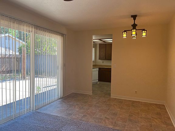 5th image of 9125 Plumgrove Way