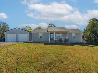 3800 New Glasgow Rd, Scottsville, KY 42164