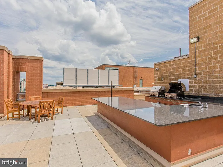 631 D St NW #637 — Photo 33