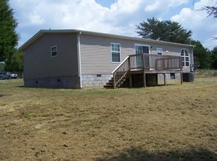 121 Cedar Rd, Pikeville, TN 37367