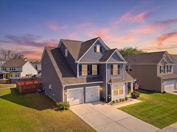 1316 Berry Grove Dr, Summerville, SC 29485