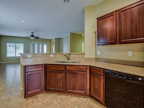5th image of 1225 W Desert Hollow Dr
